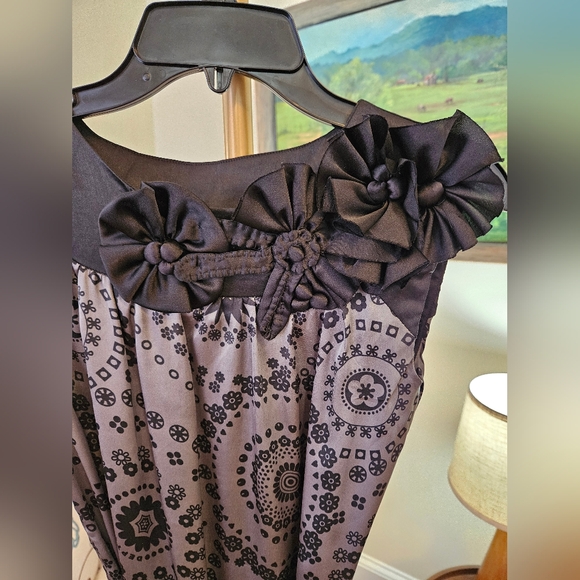 Dept Elegant Black and Gray Patterned Dress Sz XS - Picture 4 of 4